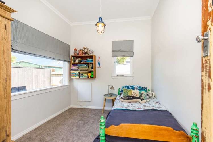 36 Matapouri Road Mangere Bridge_12