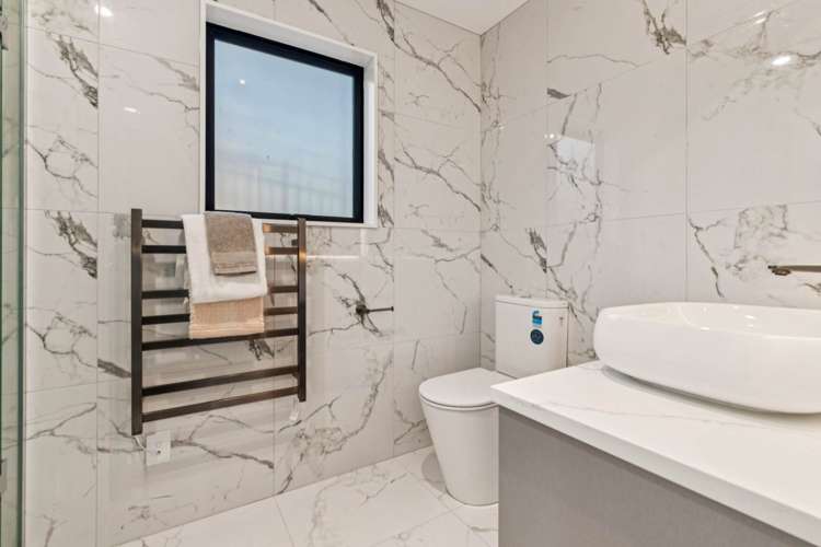 140 McQuoids Road Flat Bush_15