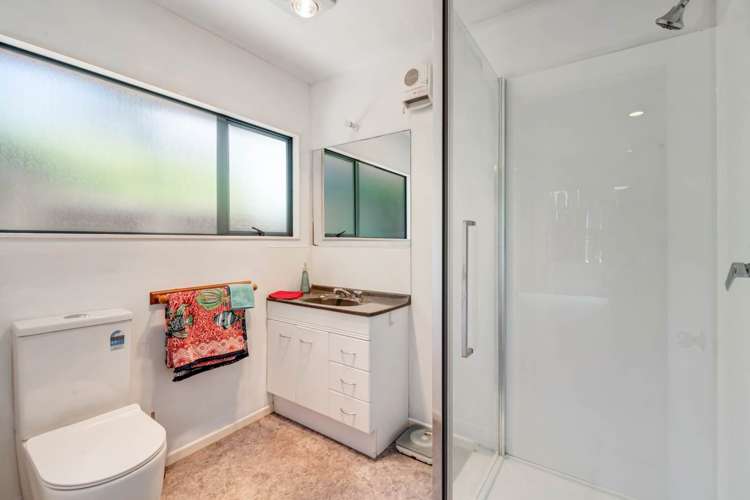 4 Coralsea Way Arkles Bay_32