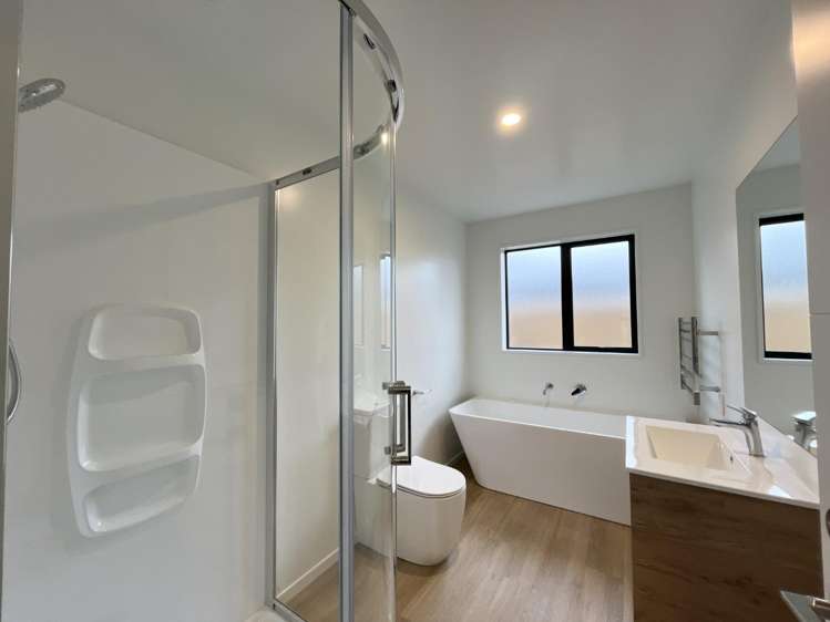 13 SIlvergrass Way 11103_10