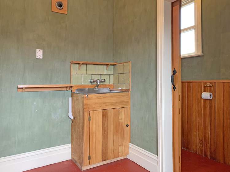 240 Clyde Street Balclutha_13