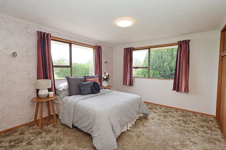 220 Bay Road West Plains_16