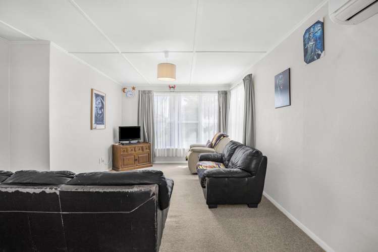 200 Waddington Drive Naenae_4