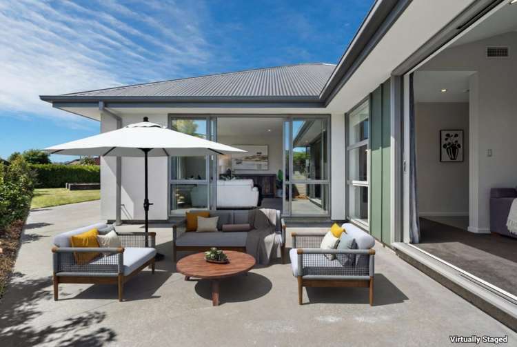 43 Vernon Drive Lincoln_11