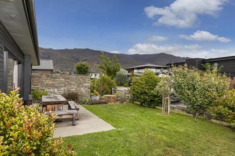 45 Tenby Street Wanaka_12