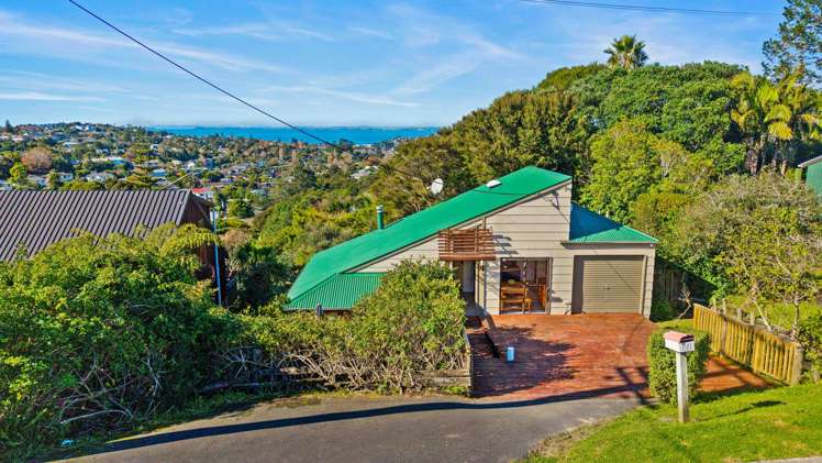 811 East Coast Road Northcross_29