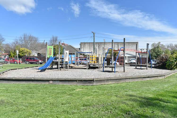 5/19 Longley Place Addington_21