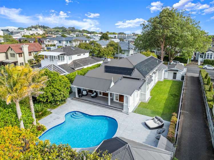 17 King George Avenue Epsom_2