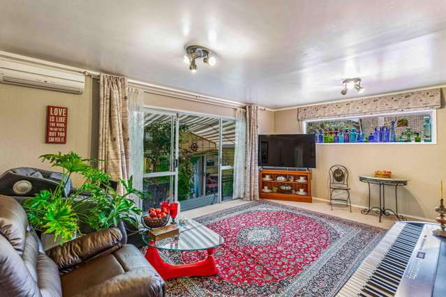 1/3A Kirrie Avenue Te Atatu South_3