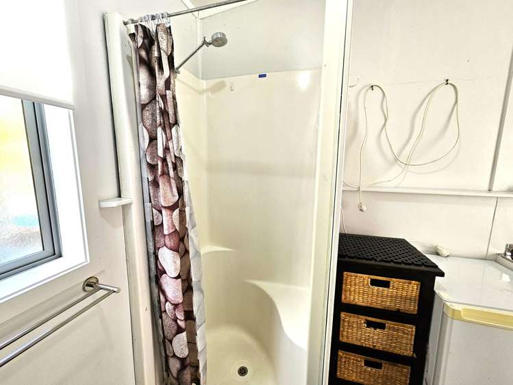 13 Kowhai Street Kaka Point_9