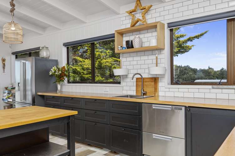 96 Blue Pacific Parade Riversdale Beach_6