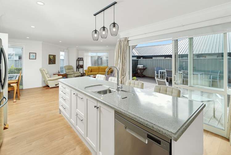 18 Boysenberry Grove Richmond_6