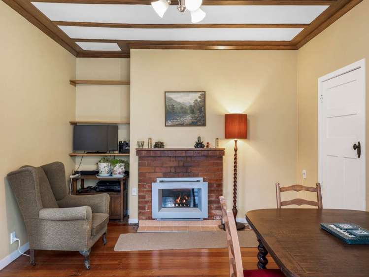 32 Hutchison Crescent Durie Hill_10