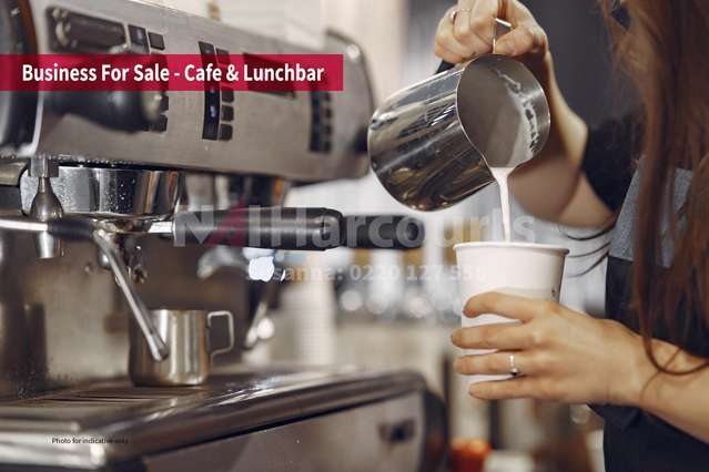 Cafe & Lunch-Bar in a Thriving Industrial Area