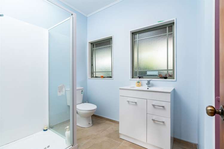 212 Staniforth Road Kaiwaka_7