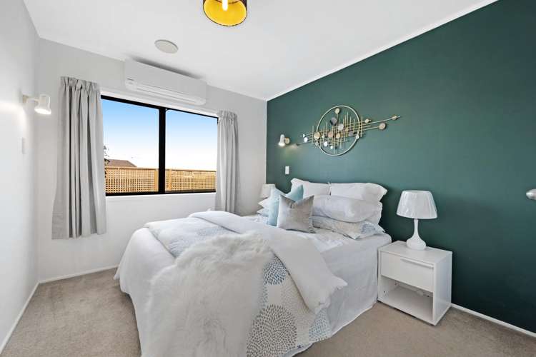 1/13 Parramatta Place Botany Downs_14