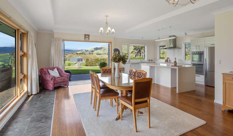 51 Paul Faith Lane Te Horo_9