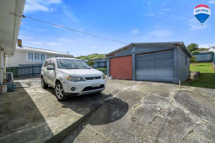 50 Arahura Crescent Waitangirua_12