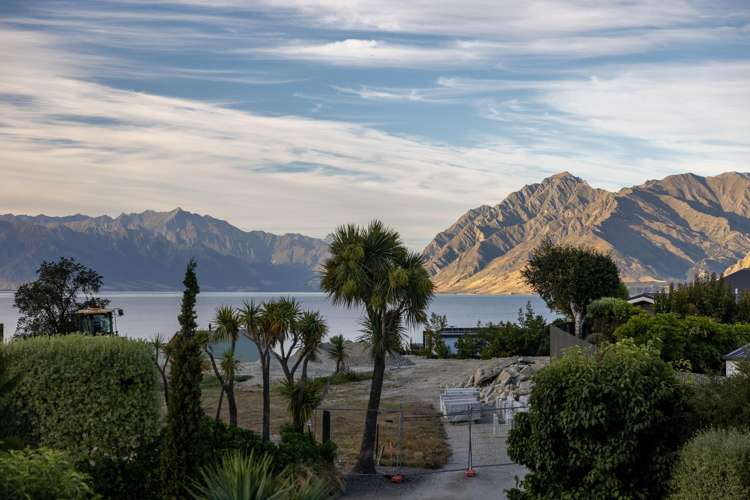 17 Parry Crescent Lake Hawea_19