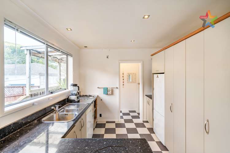 94 Horoeka Street Stokes Valley_8