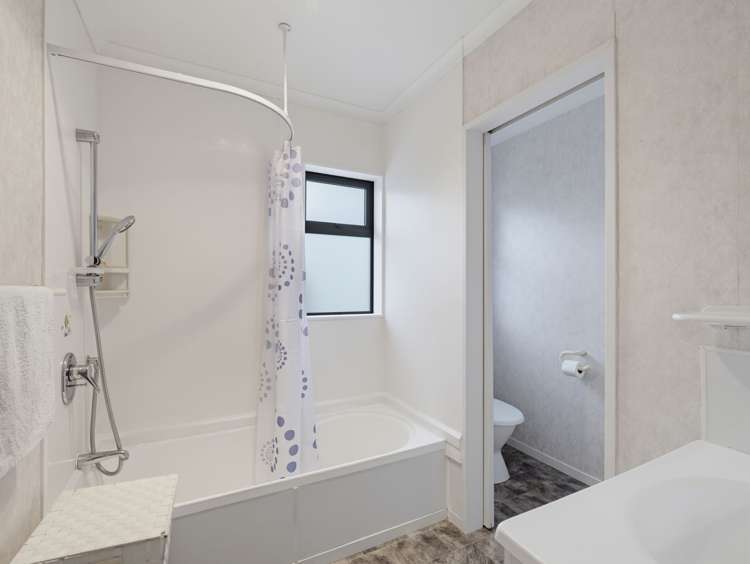 67 and 67A Rhodes Drive Kelvin Grove_21