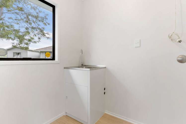 75 Burundi Avenue Clendon Park_10