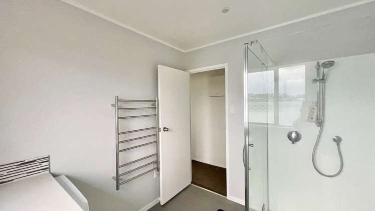 1/12 Glenvar Road Torbay_10