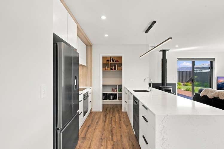 52 Lakeland Avenue Twizel_4