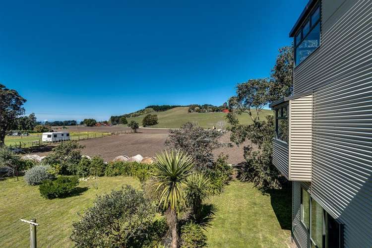 63 Gillies Crescent Waimarama_17