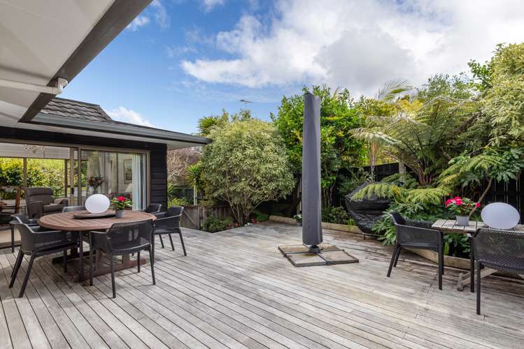 21 Amante Crescent Mairangi Bay_16