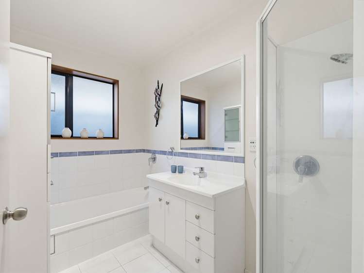 6 Red Hibiscus Road Stanmore Bay_31