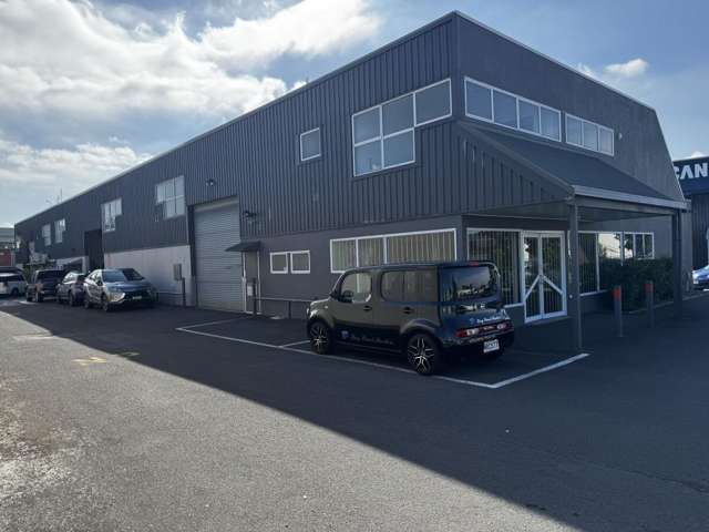 Unit A, 15 MacDonald Street Mount Maunganui_1