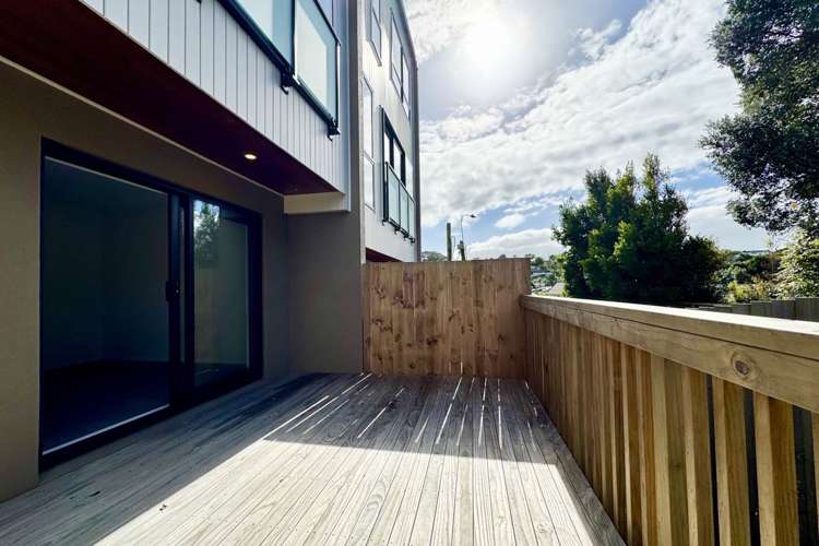 3/20 Penzance Road Mairangi Bay_14