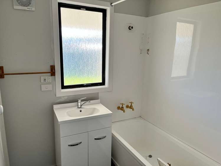 99 Lake Ferry Road Lake Ferry_9