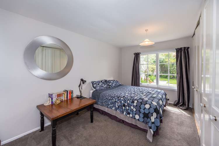 76 Hewitts Road Merivale_7