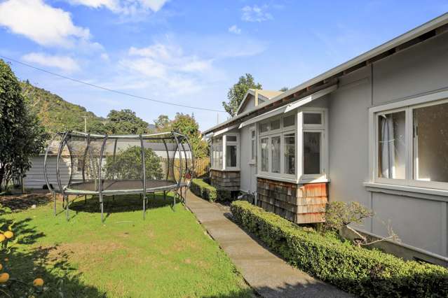 Privacy, Boat Ramp and Family Living in Te Puru