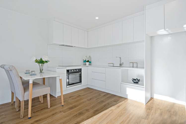 2/52 Cherry Road Bucklands Beach_3