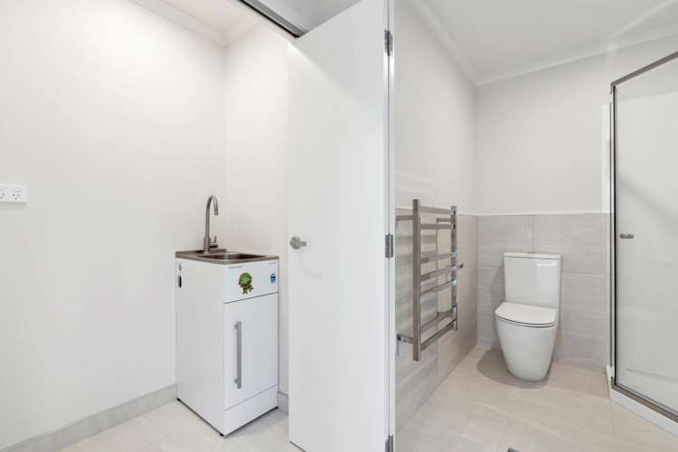 425 Dey Street Hamilton East_9