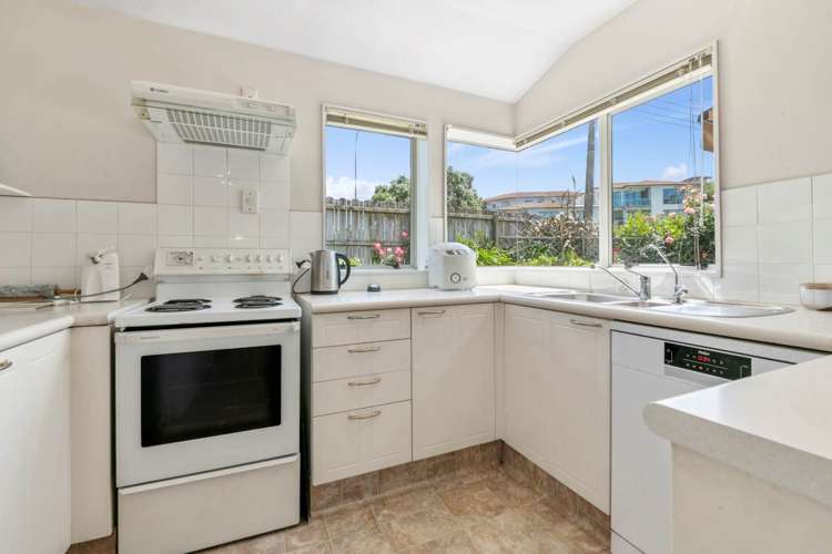 61 The Grove Red Beach_5