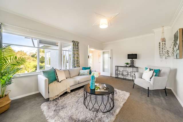 44 Gurney Road Kelson_4