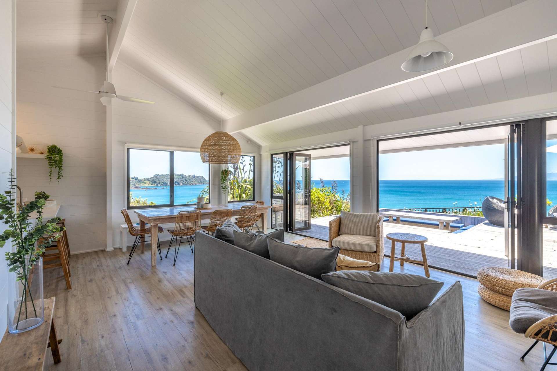 394 Sea View Road Onetangi_0