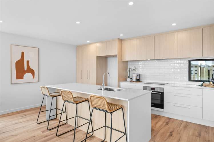 6/6 Skibbereen Drive Halswell_3