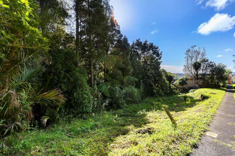 4-6 Moore Street Hillcrest_16