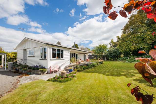 Postcard-Perfect Living on Bond Street