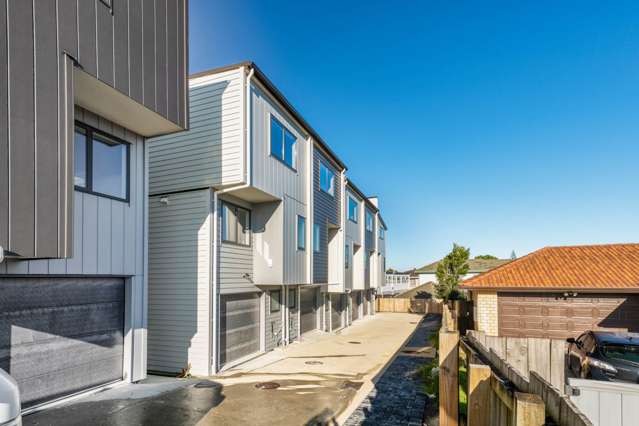 Brand New Modern Living