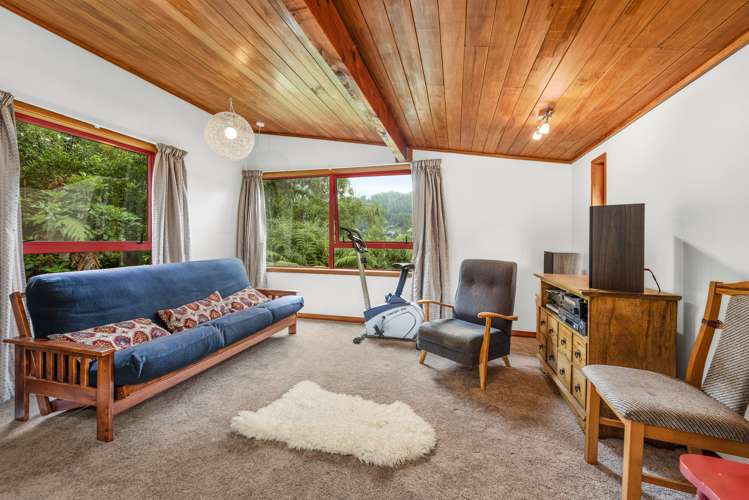 63 Wyndham Road Pinehaven_4