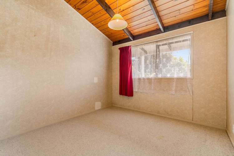 2 Helicon Place Totara Vale_3