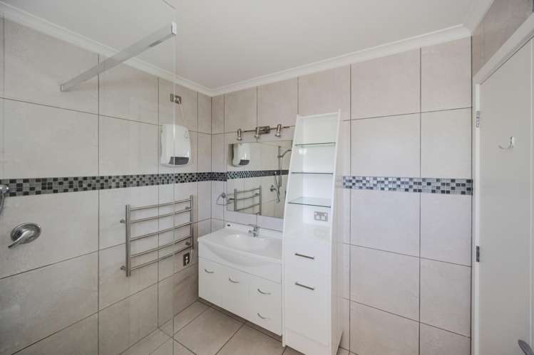 62 Essex Street Weston_11