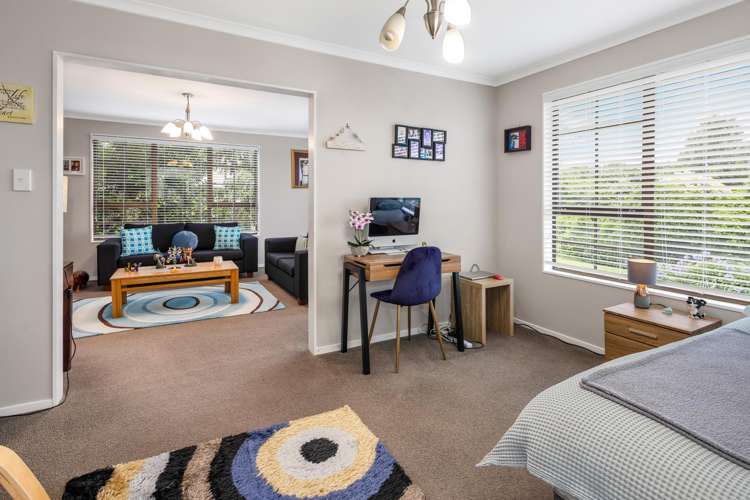 14 Brasenose Place Tawa_8