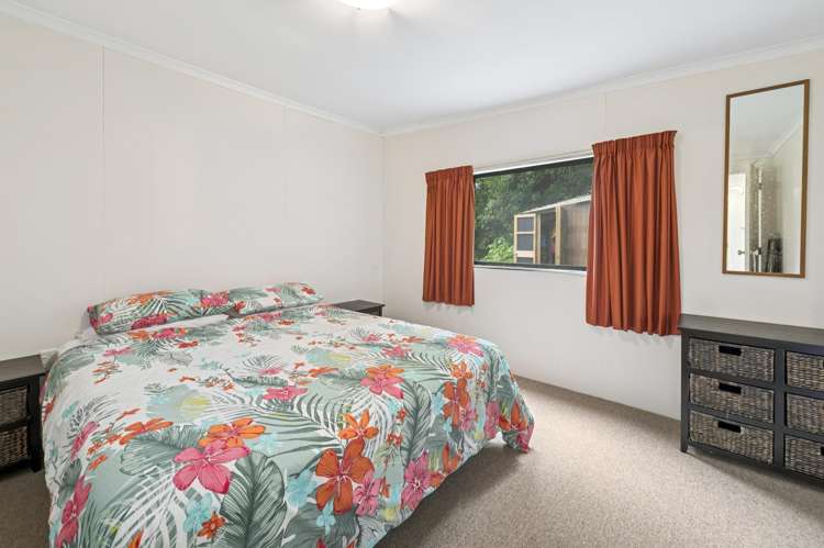 11 Chingford Road Lake Rotoma_14